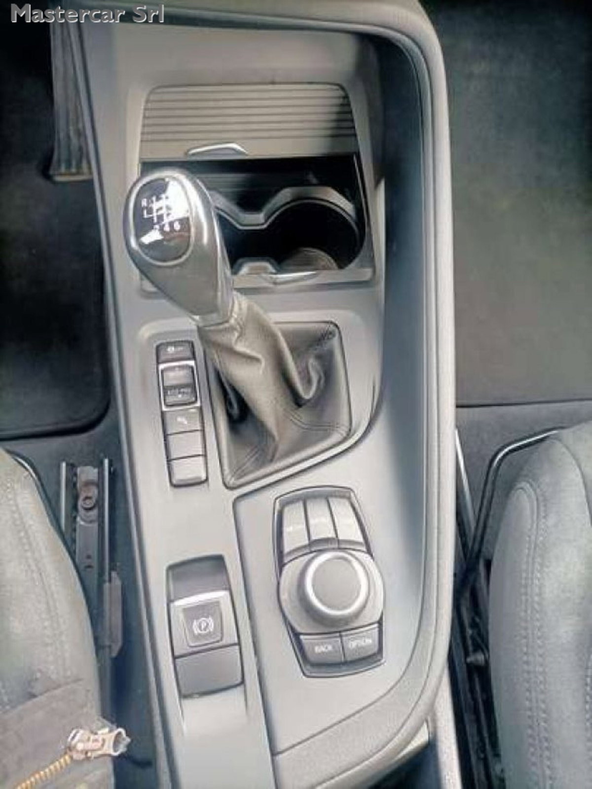 BMW X1 sDrive16d Business Advantage (10)