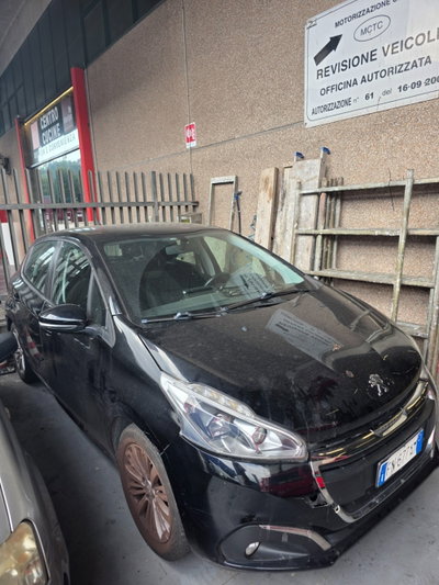 Peugeot 208 82 5 porte Allure (2)