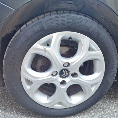 Citroen C3 1.4 HDi 70 Exclusive (11)