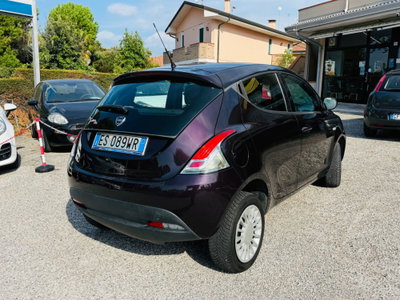 Lancia Ypsilon 0.9 TwinAir 85 CV 5 porte Metano Ecochic Elefantino (7)