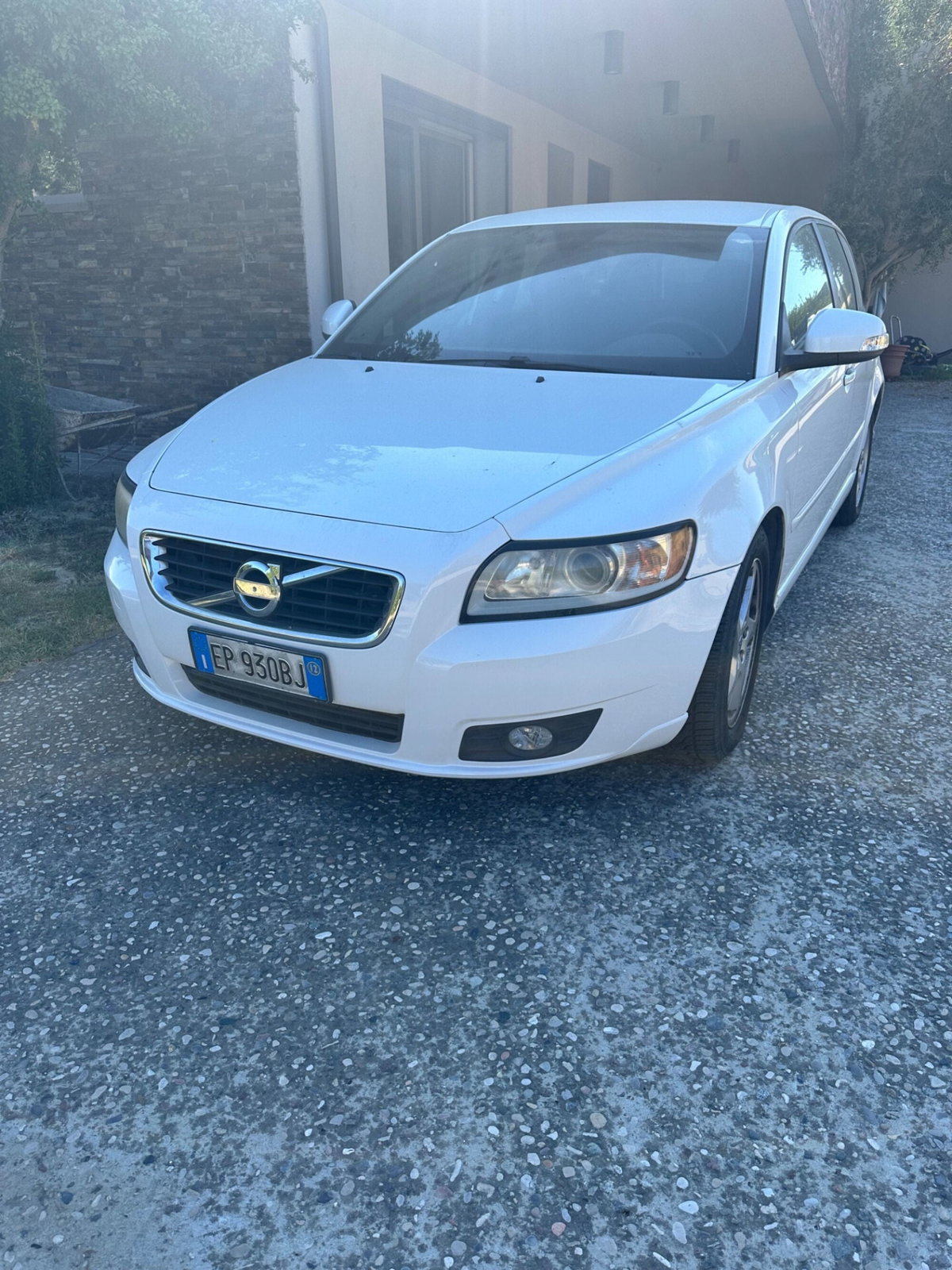 Volvo V50 D4 Geartronic Momentum (2)