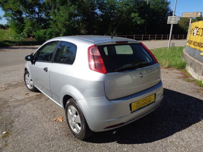 Fiat Grande Punto 1.3 MJT 75 CV 3 porte Dynamic (12)