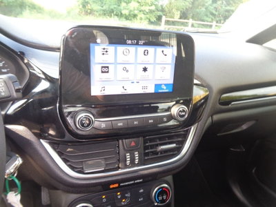 Ford Fiesta 1.5 TDCi 5 porte Titanium (11)