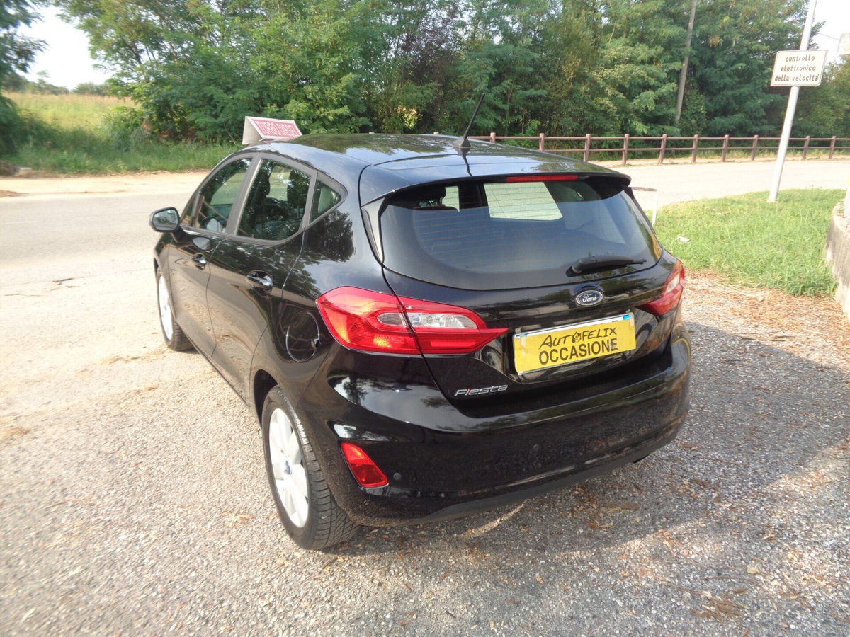 Ford Fiesta 1.5 TDCi 5 porte Titanium (16)