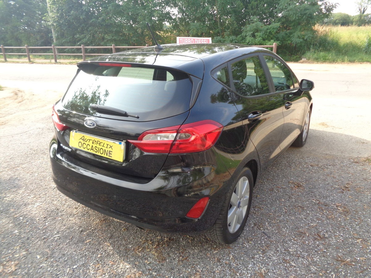 Ford Fiesta 1.5 TDCi 5 porte Titanium (19)