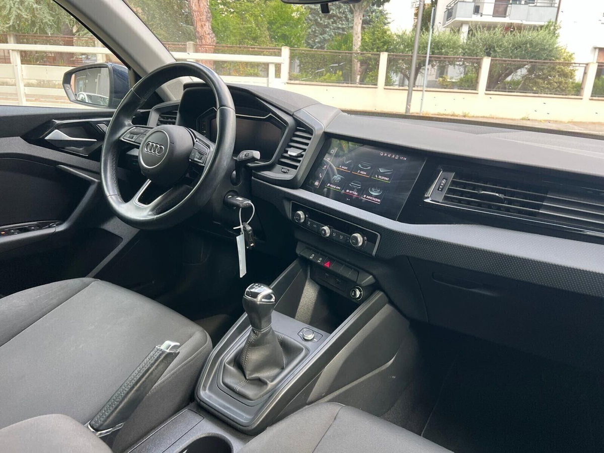 Audi A1 Sportback 25 TFSI Admired (13)