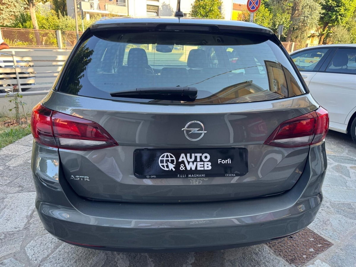 Opel Astra Station Wagon 1.6 CDTi 110CV Start&Stop Sports Innovation (11)