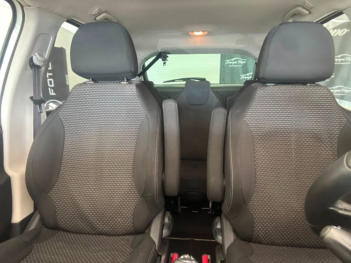 Citroen C4 Gran Picasso 1.6 HDi 110 FAP CMP6 Exclusive Style (11)