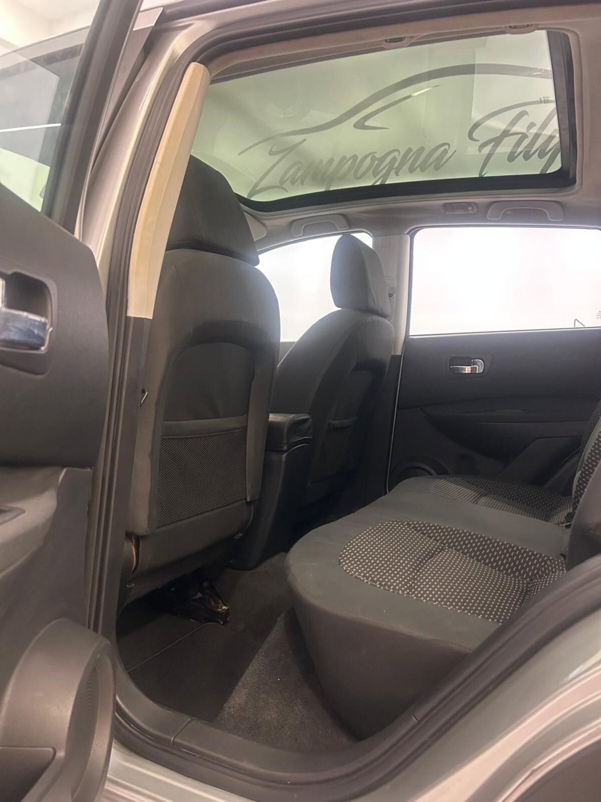 Nissan Qashqai 2.0 dCi DPF Tekna (10)