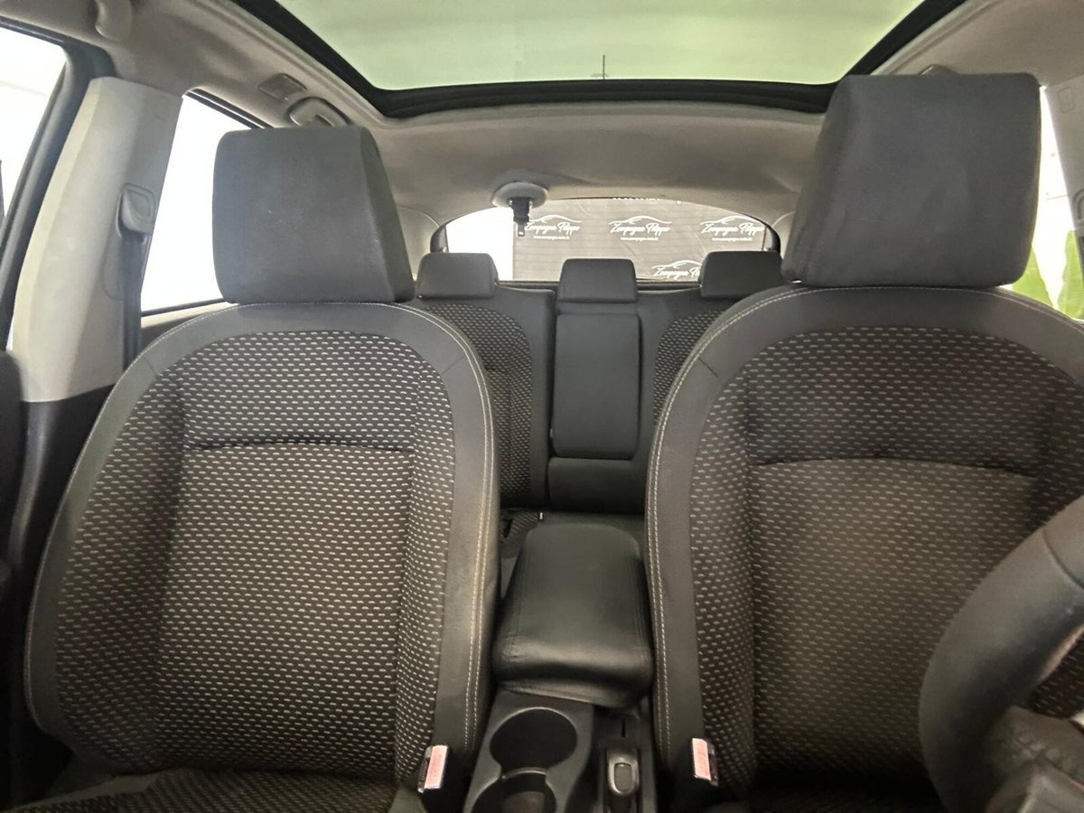 Nissan Qashqai 2.0 dCi DPF Tekna (13)