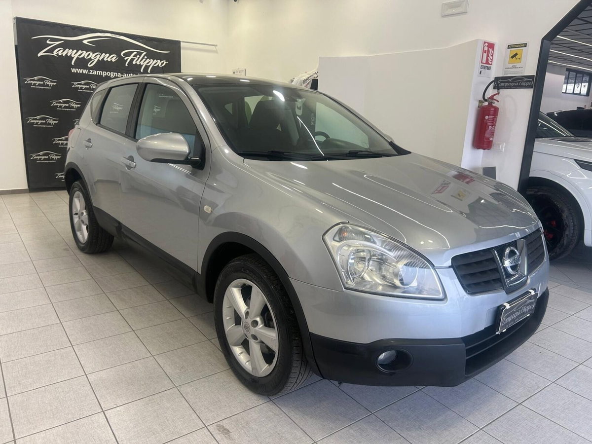 Nissan Qashqai 2.0 dCi DPF Tekna (3)