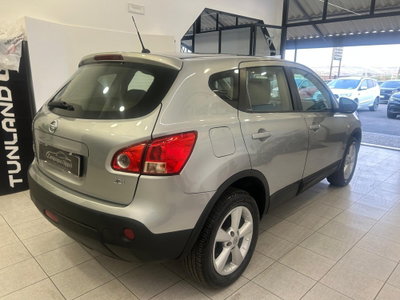 Nissan Qashqai 2.0 dCi DPF Tekna (5)