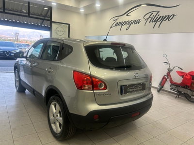 Nissan Qashqai 2.0 dCi DPF Tekna (6)