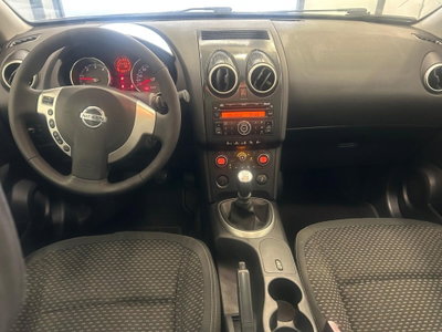 Nissan Qashqai 2.0 dCi DPF Tekna (9)