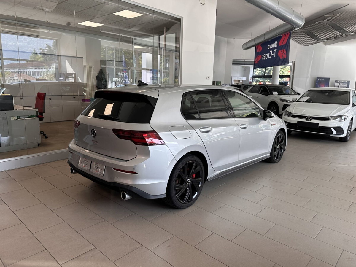 Volkswagen Golf 2.0 TSI GTI DSG (3)