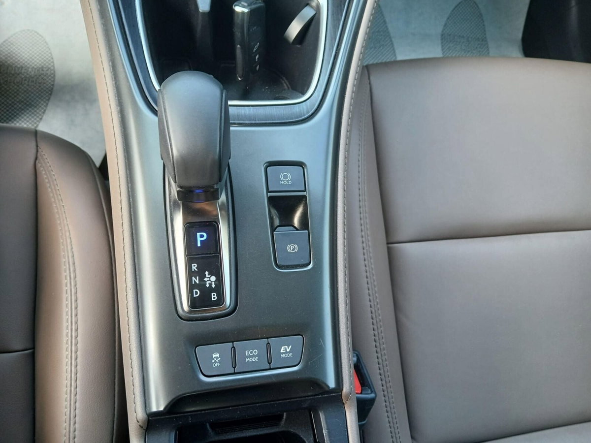 Lexus LBX 1.5 hybrid Elegant 2wd (17)