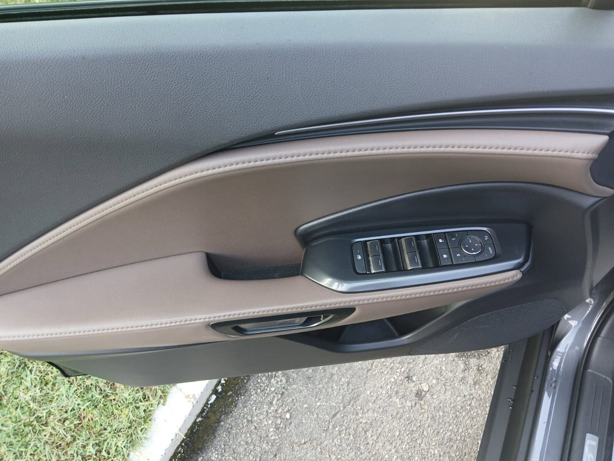 Lexus LBX 1.5 hybrid Elegant 2wd (18)