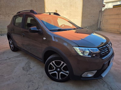 Dacia Sandero Stepway 1.5 Blue dCi 95CV 15th Anniversary (5)