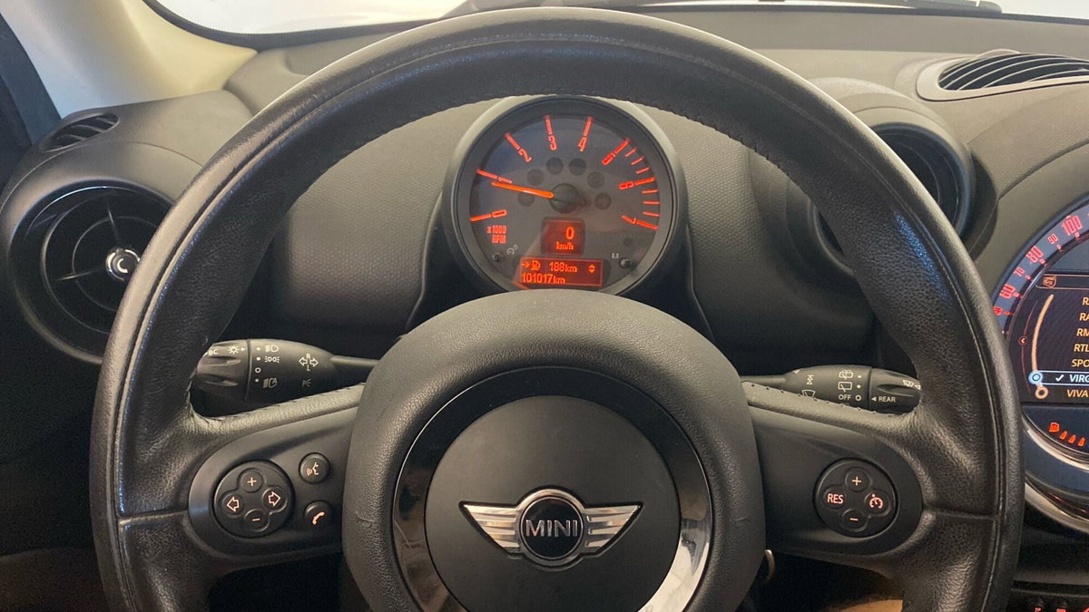 MINI Mini Countryman 1.6 One D Countryman (8)