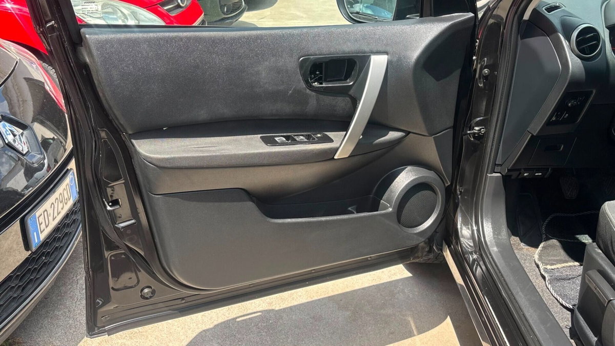 Nissan Qashqai 1.5 dCi DPF Tekna (9)