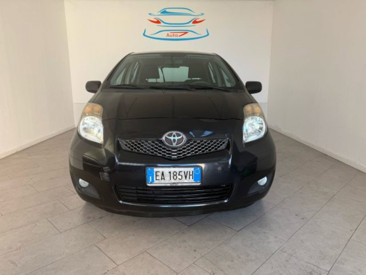 Toyota Yaris 1.0 5 porte Sol