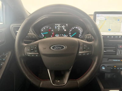 Ford Focus Station Wagon 1.0 EcoBoost Hybrid 155 CV SW ST-Line (9)