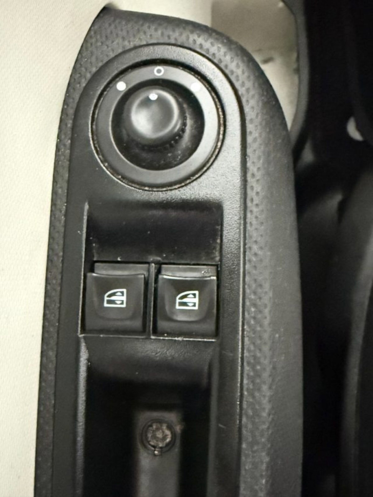 Renault Twingo 1.0 SCe Wave (12)