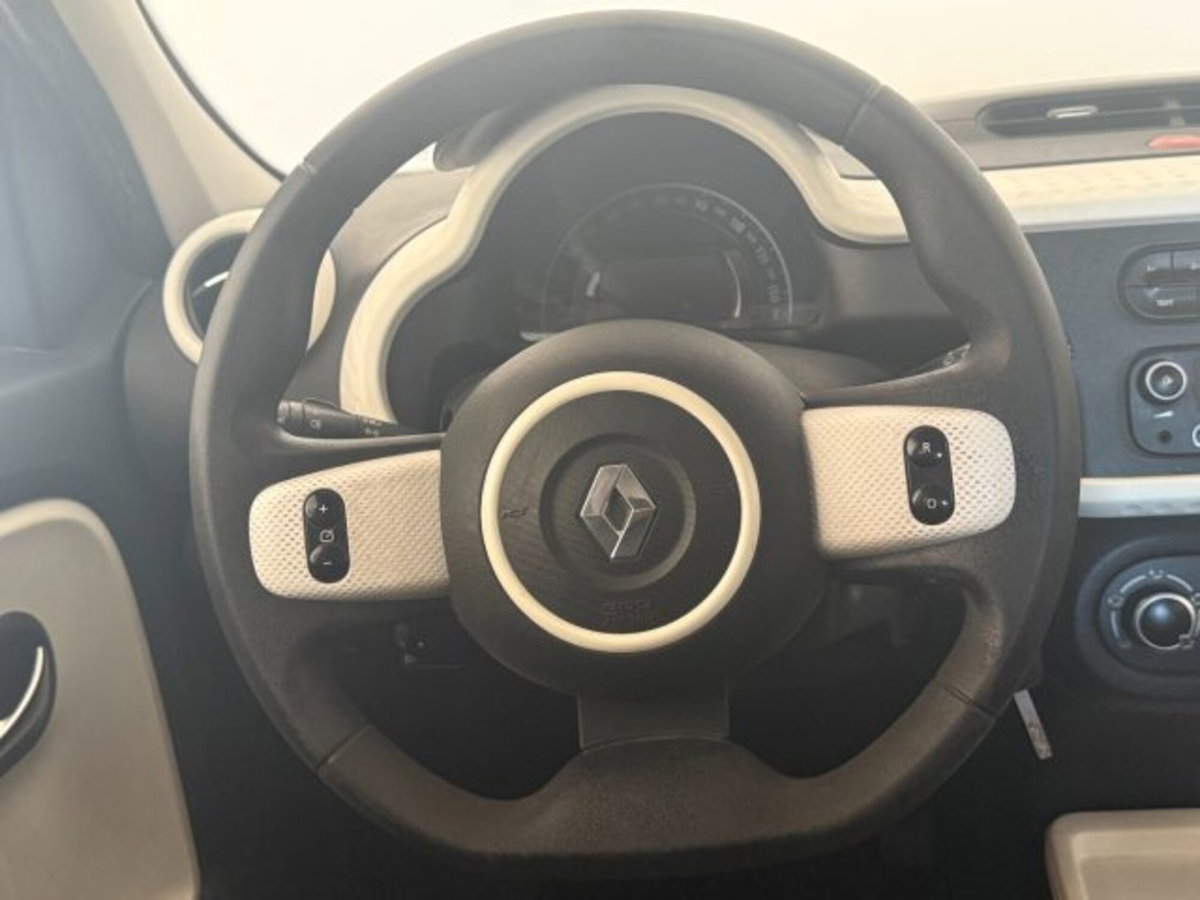 Renault Twingo 1.0 SCe Wave (8)