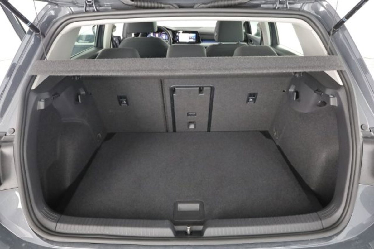 Volkswagen Golf 1.0 TSI EVO Life (6)