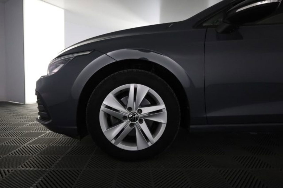Volkswagen Golf 1.0 TSI EVO Life (8)