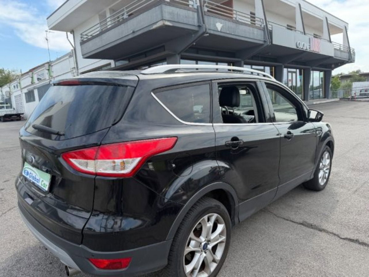 Ford Kuga 2.0 TDCi 163 CV 4WD DPF (5)