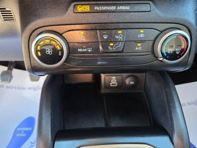 Ford Focus Station Wagon 1.5 TDCi 120 CV Start&Stop SW Business N1 (12)