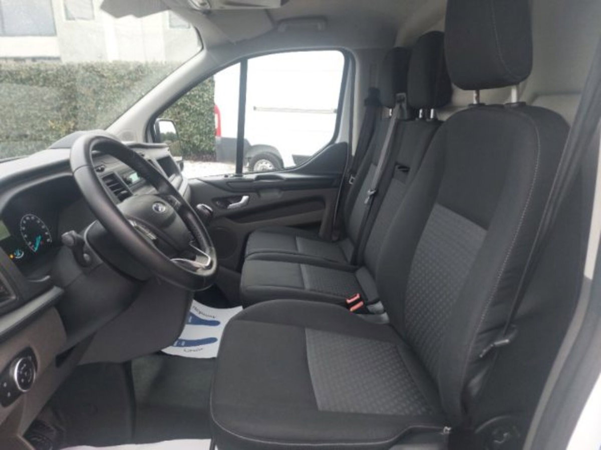 Ford Transit Custom Furgone 300 2.0 EcoBlue 130 PL Furgone Trend (15)