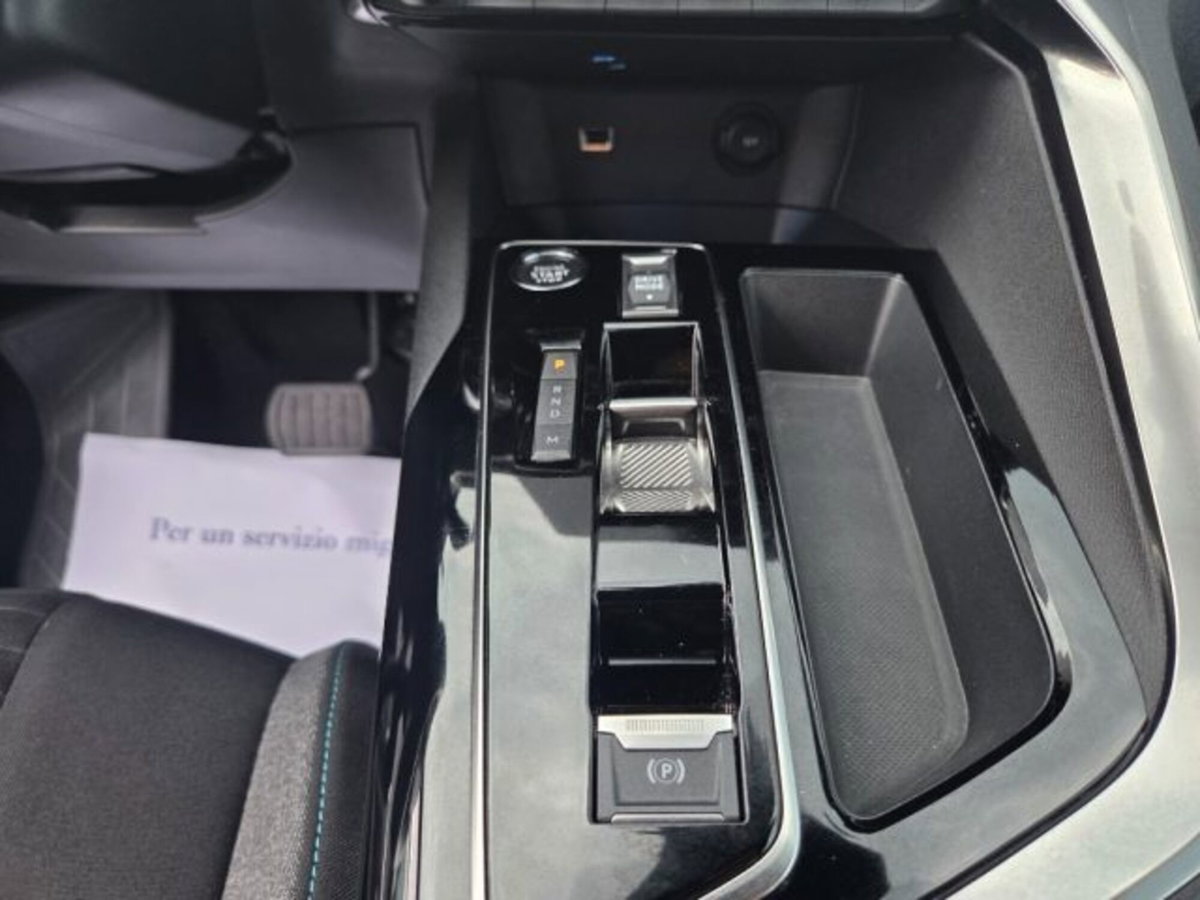 Peugeot 3008 BlueHDi 130 S&S EAT8 Active Pack (10)