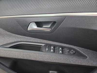 Peugeot 3008 BlueHDi 130 S&S EAT8 Active Pack (15)
