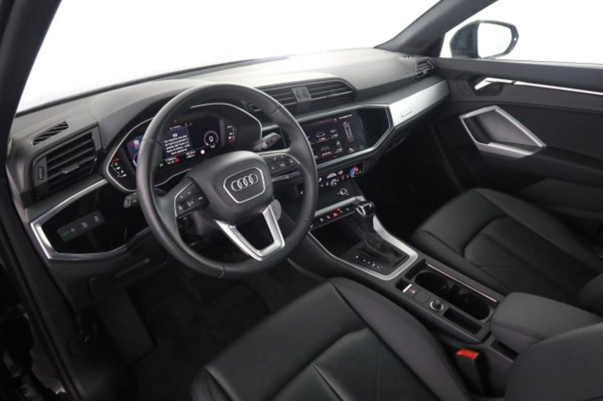 Audi Q3 Sportback 40 2.0 tdi Identity Black quattro 193cv s-tronic