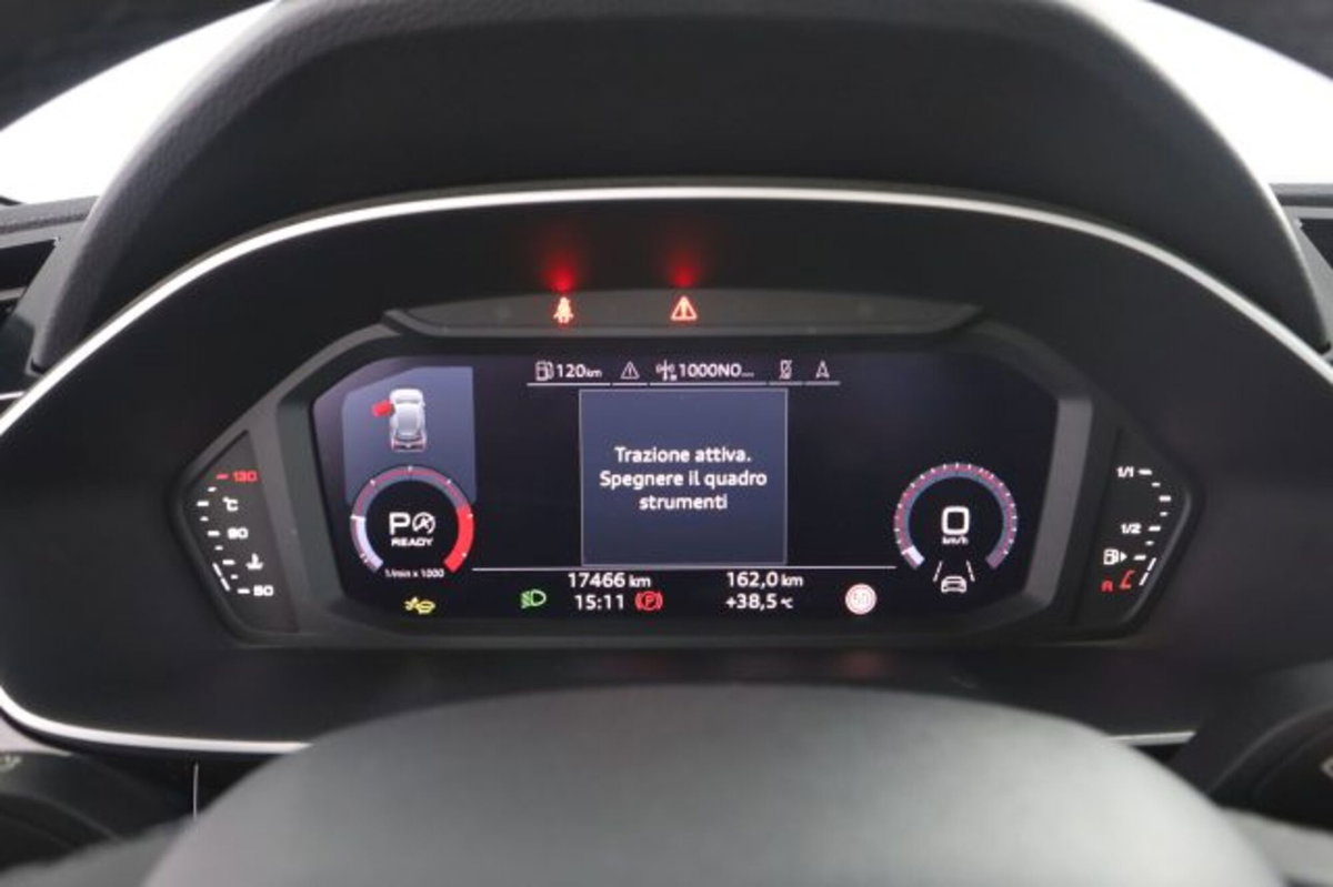 Audi Q3 Sportback 40 2.0 tdi Identity Black quattro 193cv s-tronic (7)