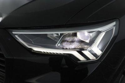 Audi Q3 Sportback 40 2.0 tdi Identity Black quattro 193cv s-tronic (9)