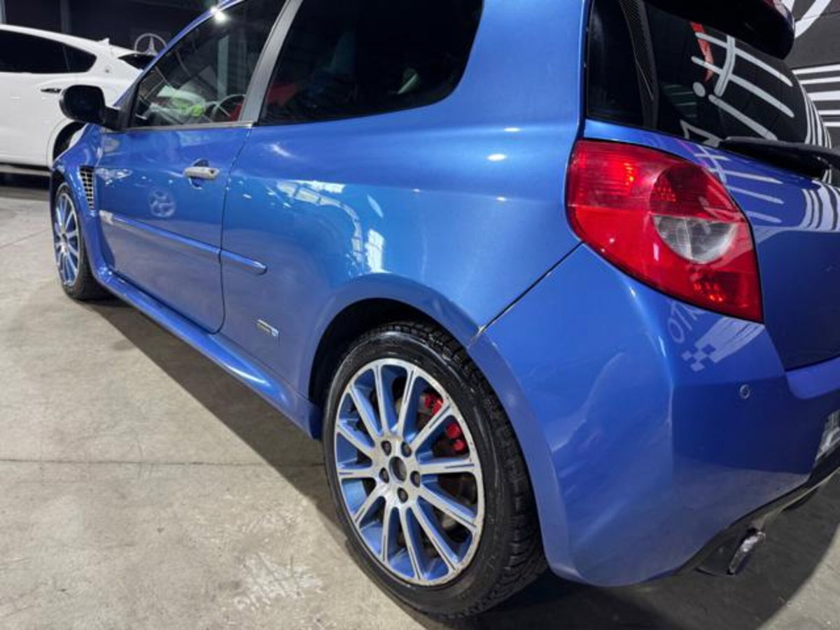Renault Clio 2.0 16V 203CV 3 porte RS Gordini (6)