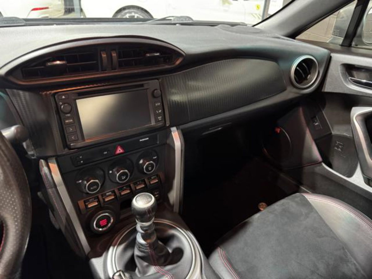 Toyota GT86 2.0 (15)
