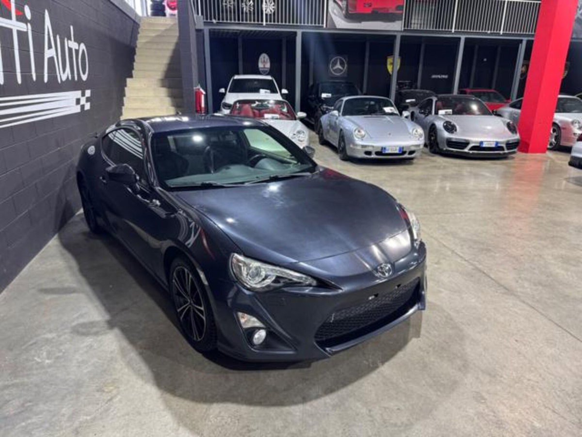 Toyota GT86 2.0 (2)