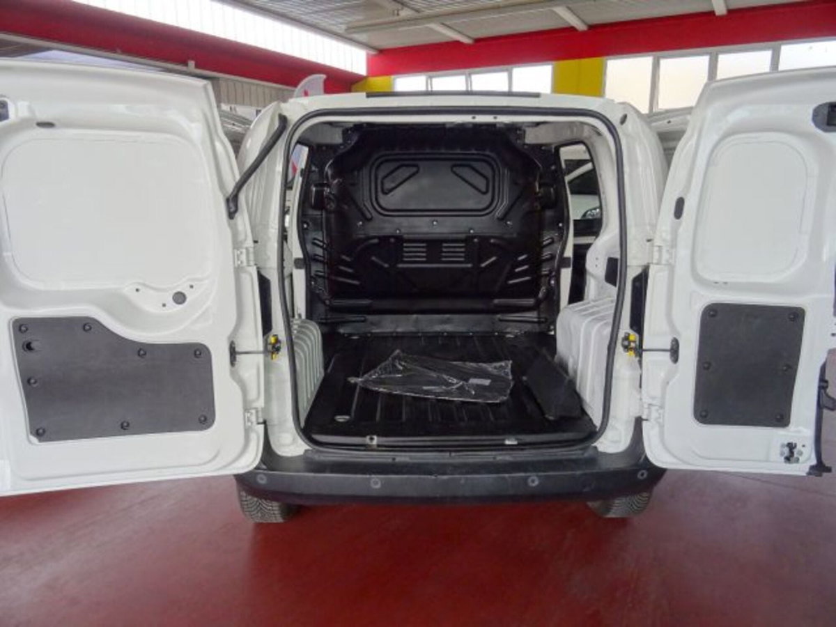 Fiat Fiorino Furgone cargo 1.3 mjt 95cv Adventure (10)