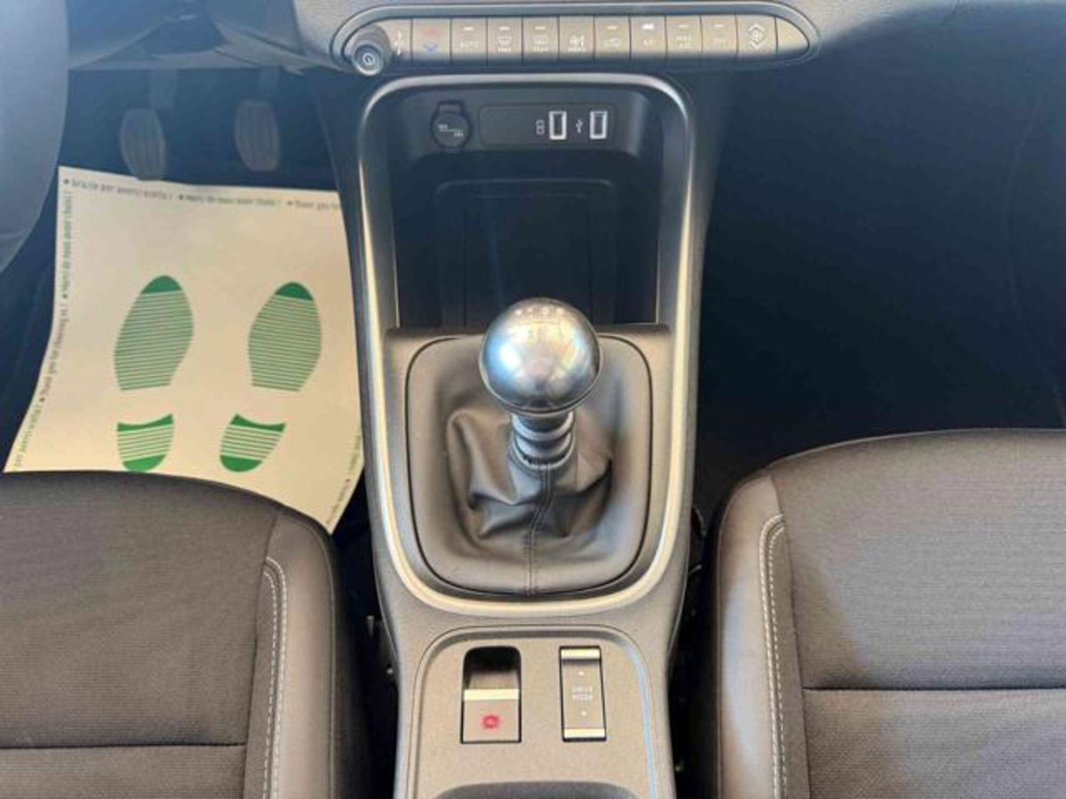 Jeep Avenger 1.2 turbo Altitude fwd 100cv (15)