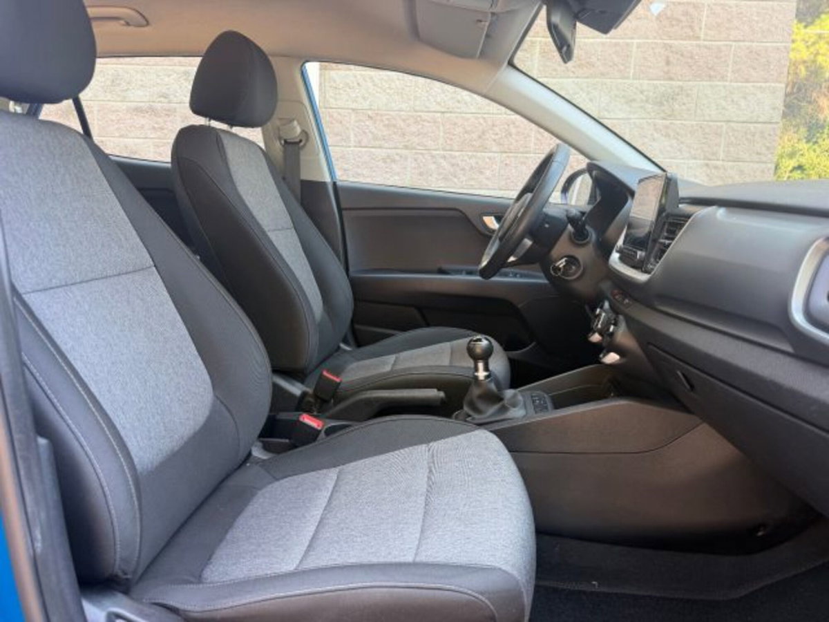 Kia Stonic 1.2 DPI Style (13)