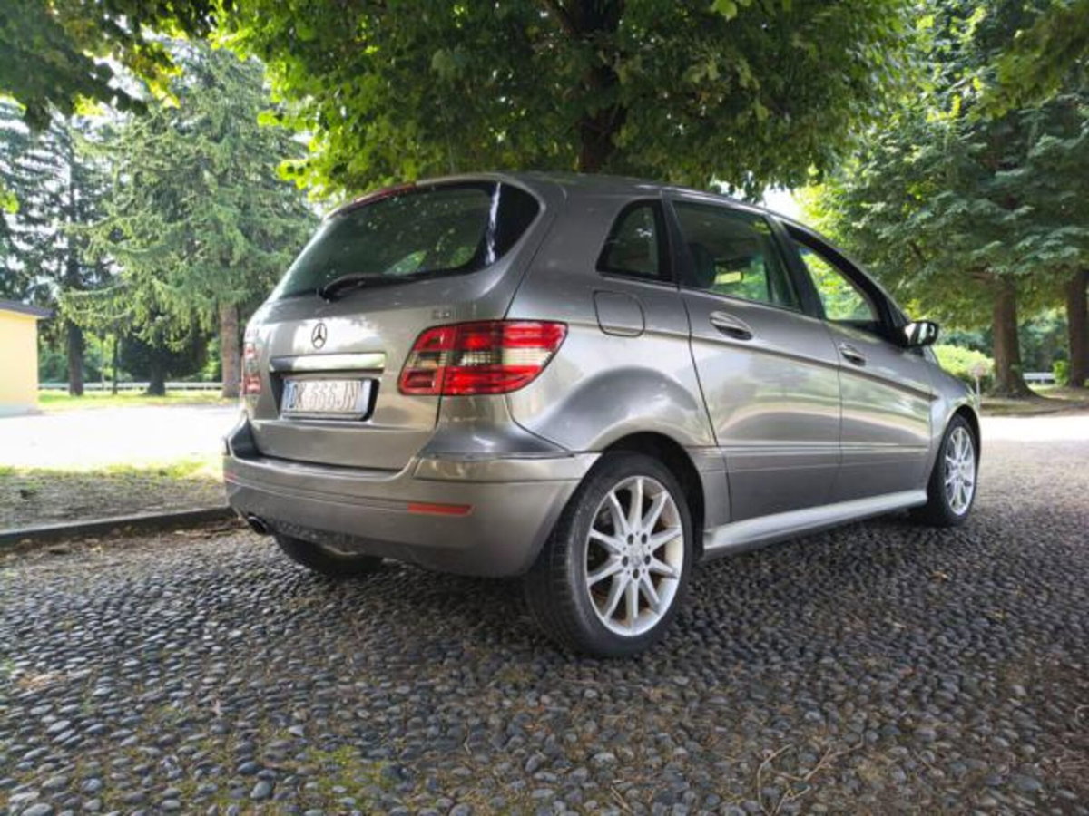 Mercedes-Benz Classe B 180 CDI (5)