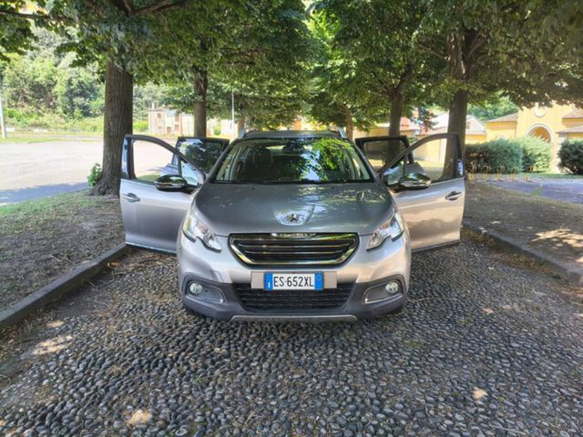 Peugeot 2008 e-HDi 92 CV Stop&Start robotizzato Allure (10)