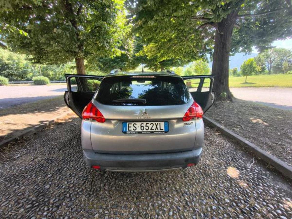 Peugeot 2008 e-HDi 92 CV Stop&Start robotizzato Allure (16)
