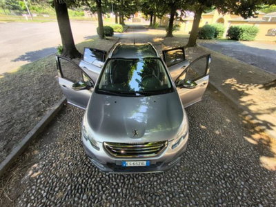 Peugeot 2008 e-HDi 92 CV Stop&Start robotizzato Allure (18)