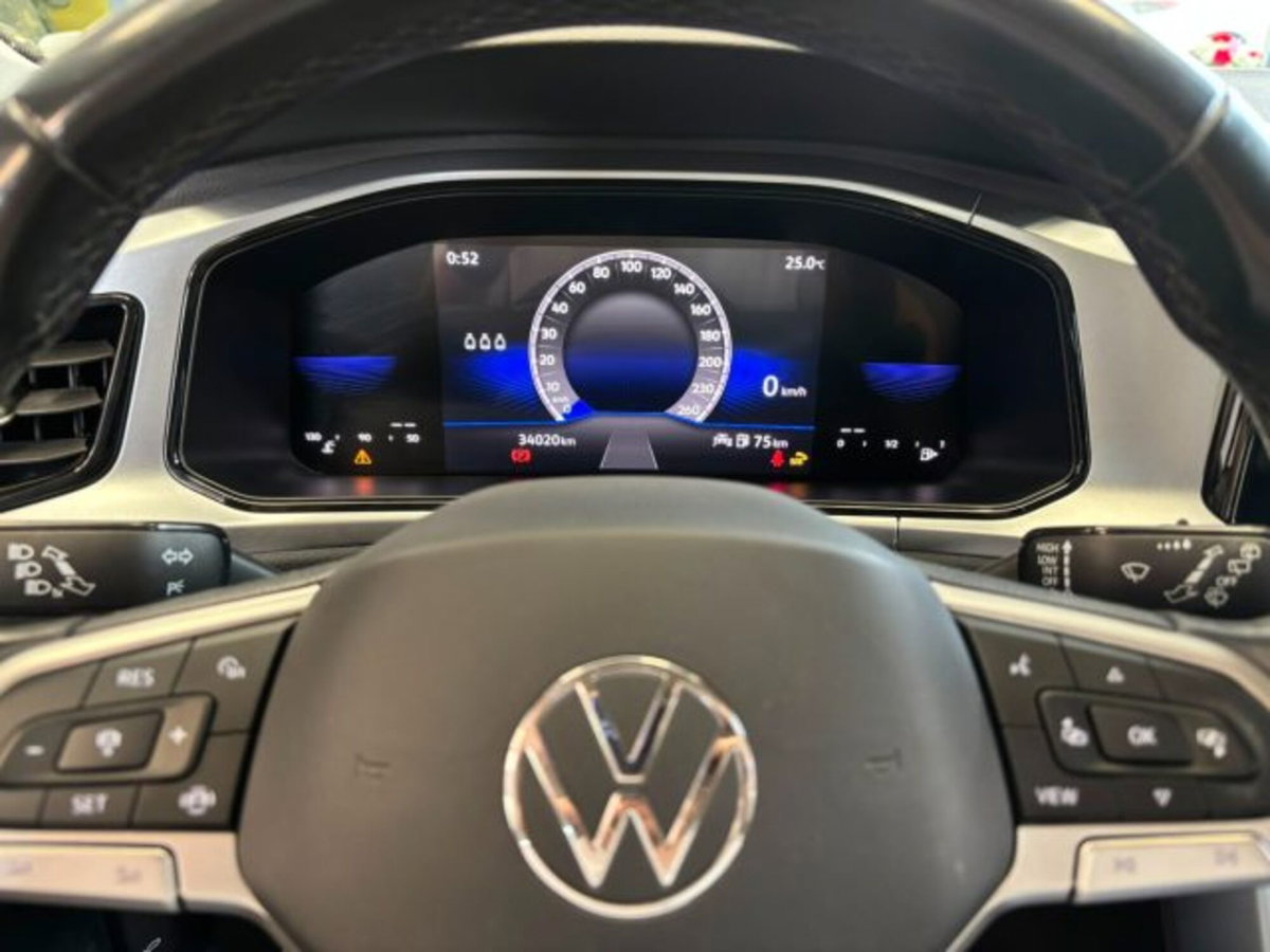 Volkswagen T-Roc 1.0 tsi Edition 110cv (13)