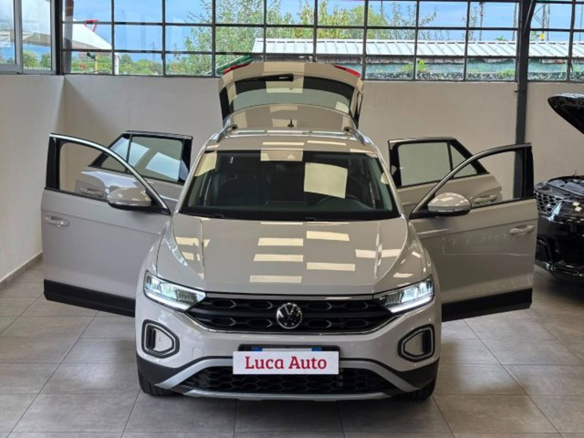 Volkswagen T-Roc 1.0 tsi Edition 110cv (2)